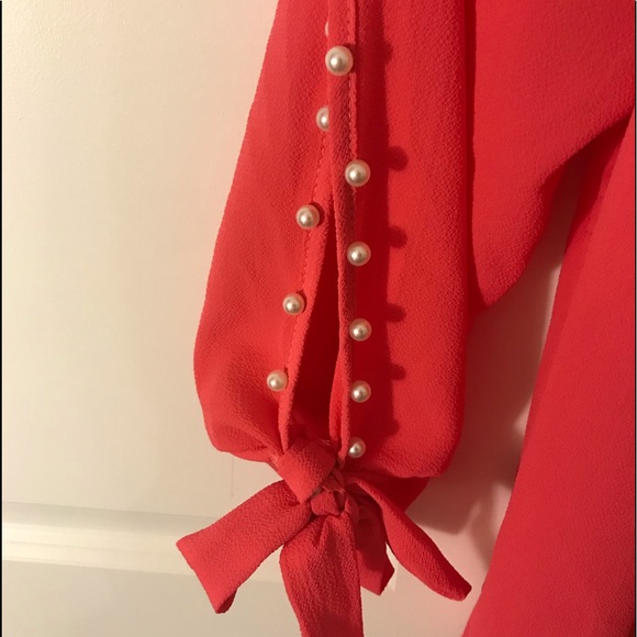 Flowy off the shoulder coral pink top! - Picture 4 of 5